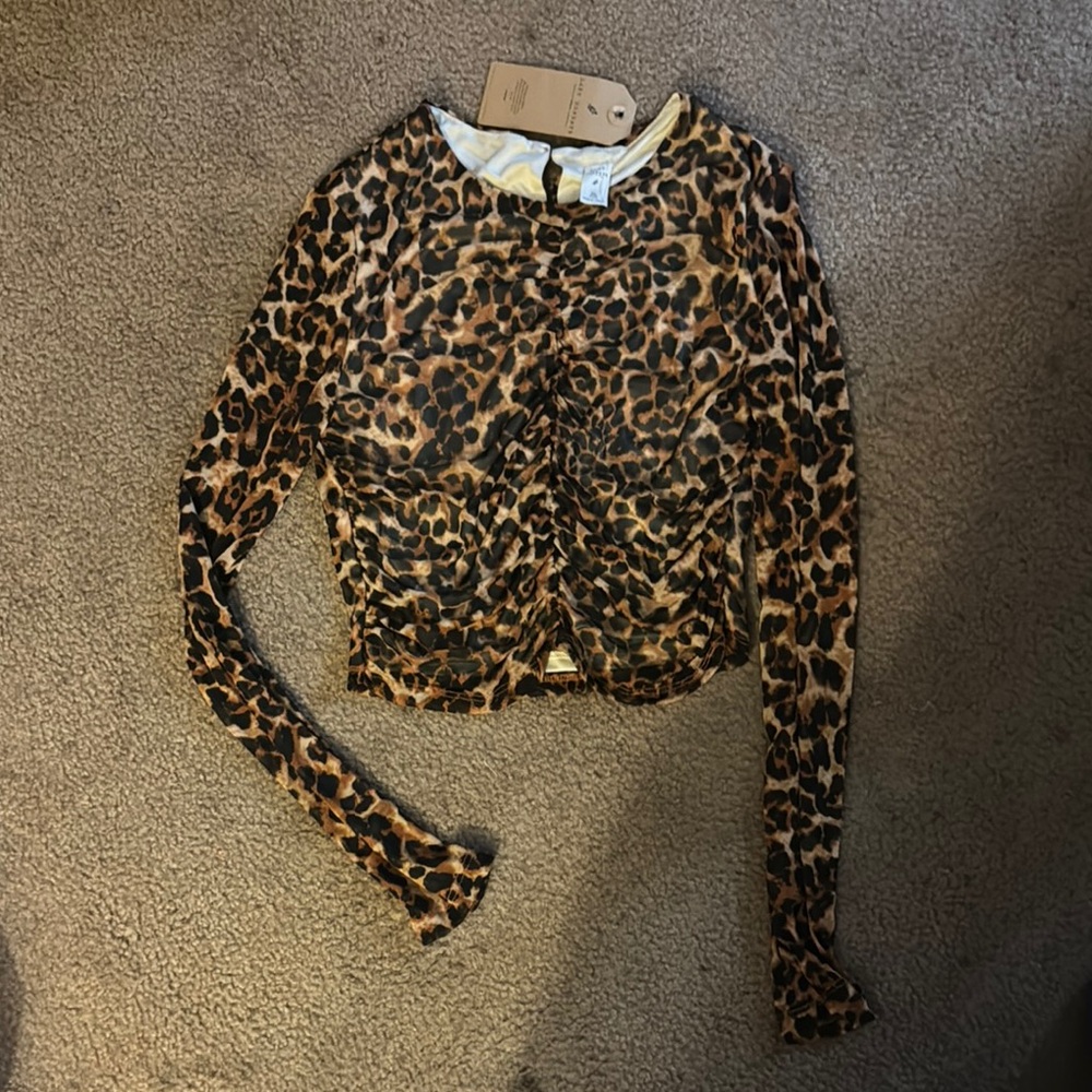 NWT✨ Leopard Print Long Sleeve Top